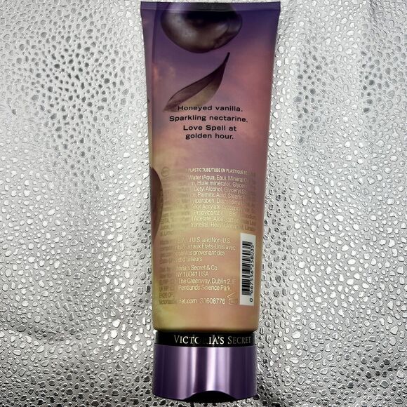 NEW Victoria’s Secret LOVE SPELL GOLDEN Lotion 8 fl oz Discontinued Fragrance - Picture 2 of 2